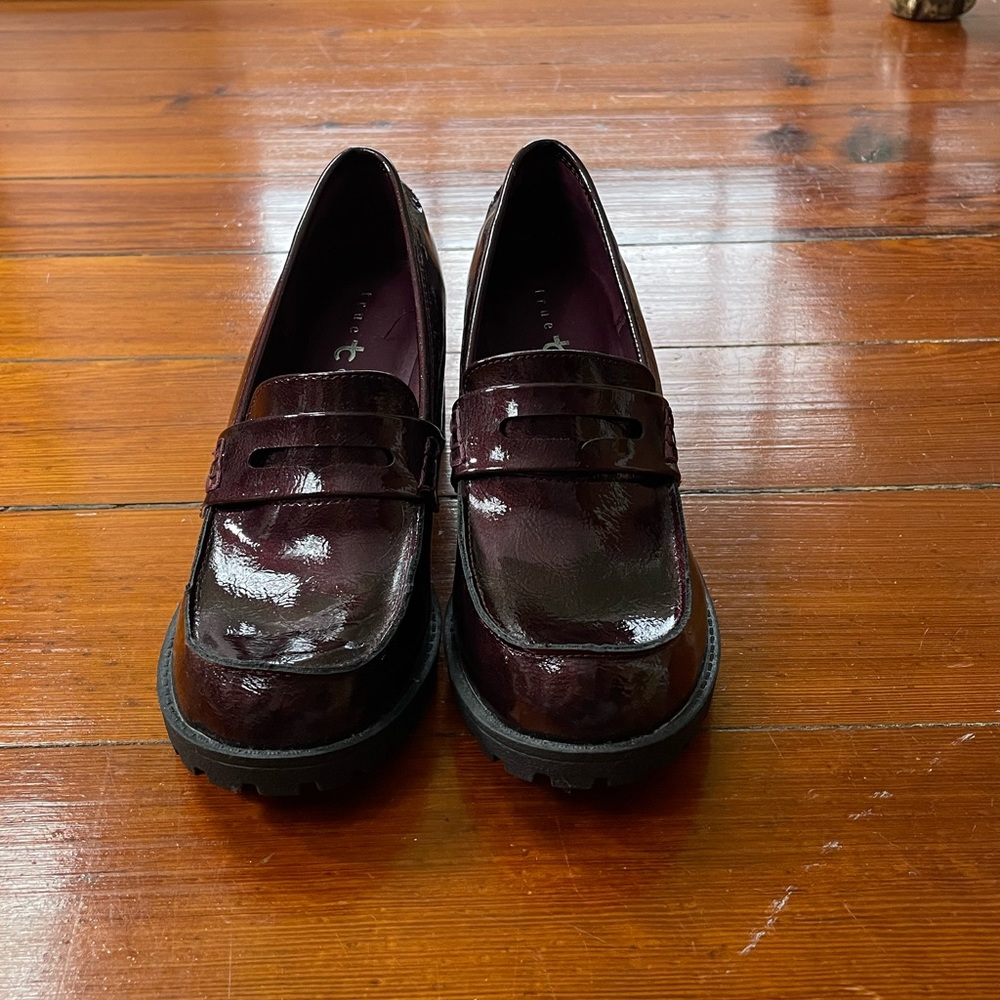NEW True Craft Chunky Burgundy Lugged Heel Platform Loafer - Size 8 - Picture 3 of 8